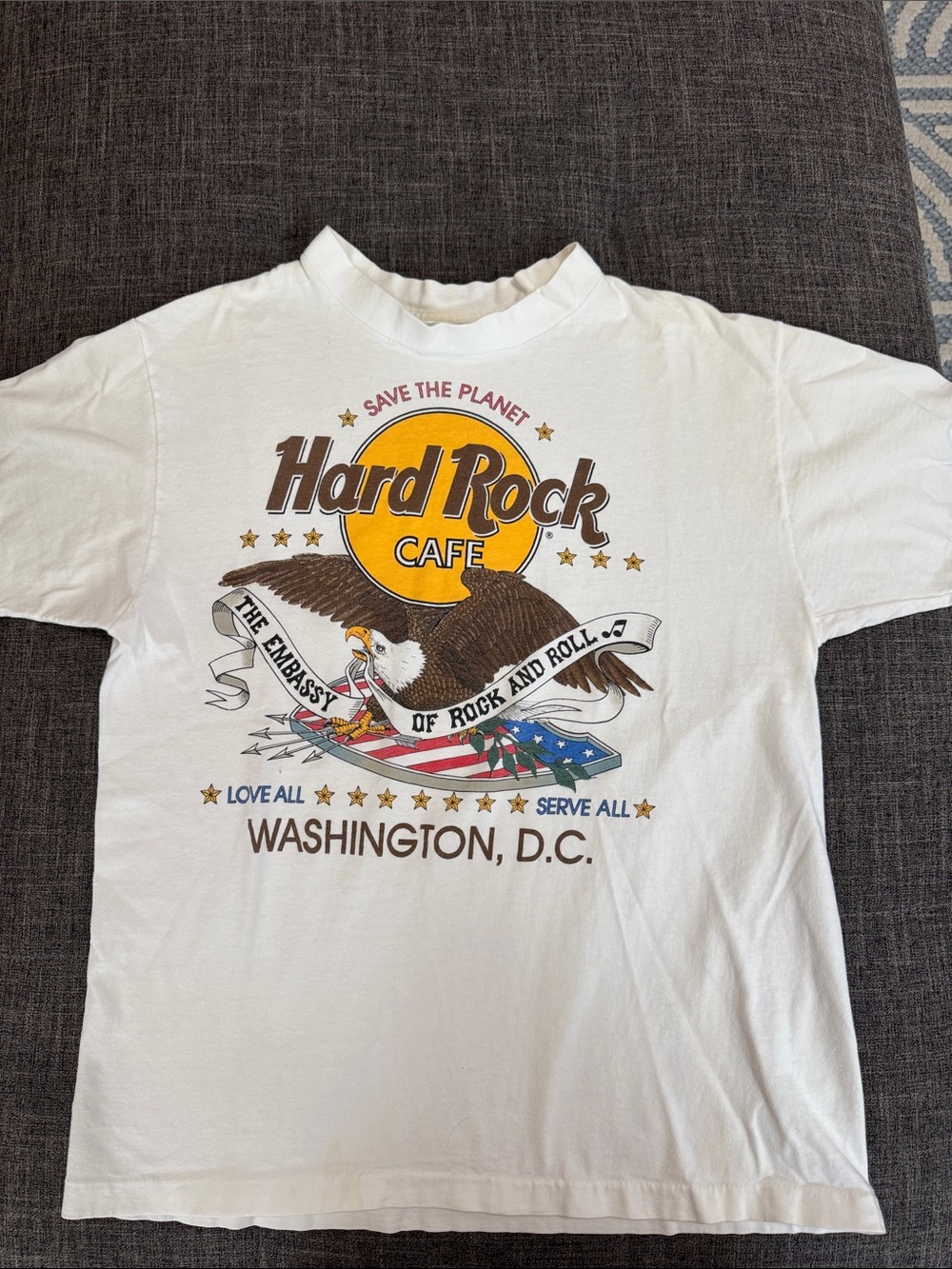 Vintage Hard Rock Cafe Washington DC Save the Planet Eagle T-Shirt USA Large